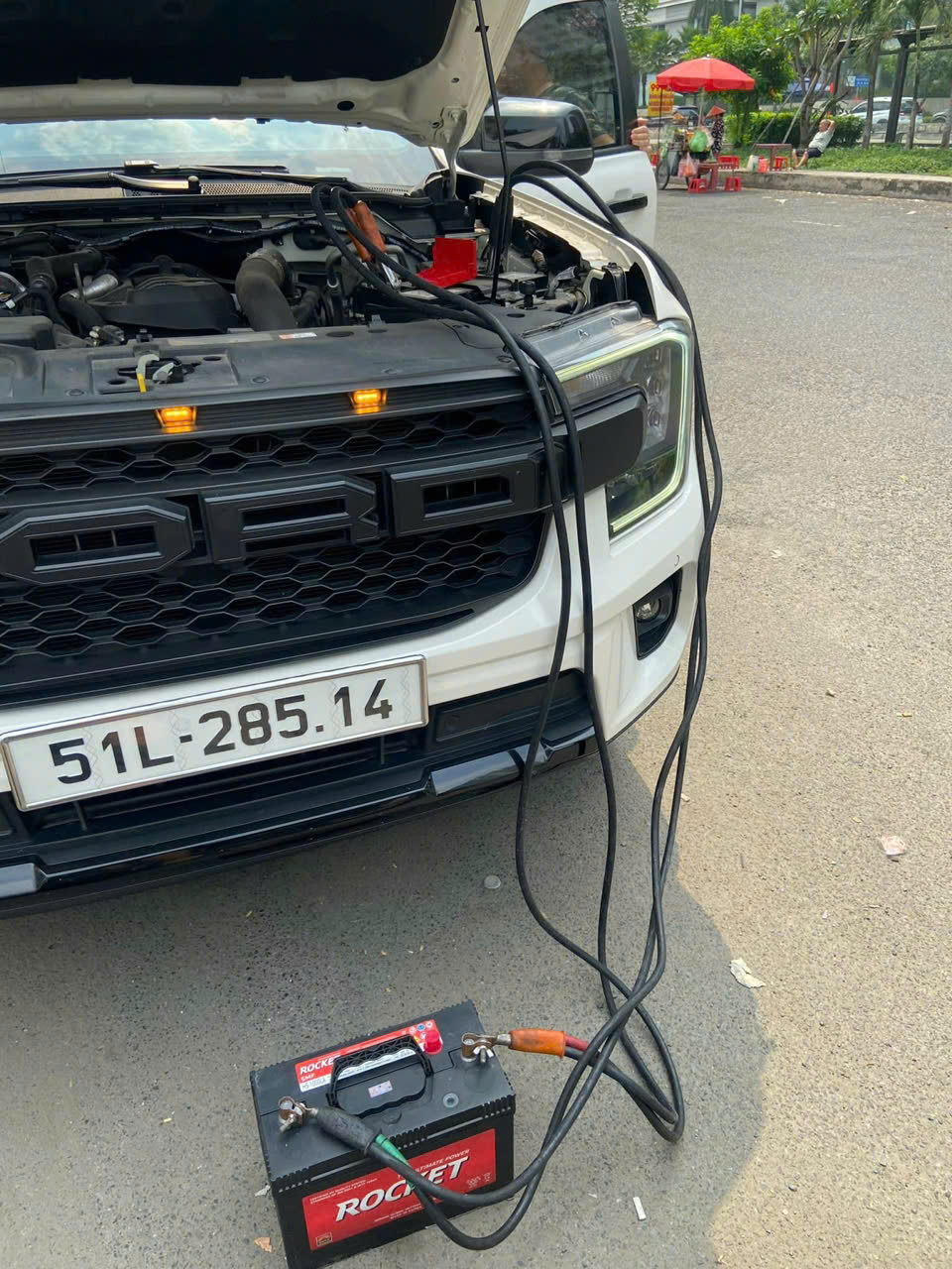 Nạp bình xe hơi tận chỗ